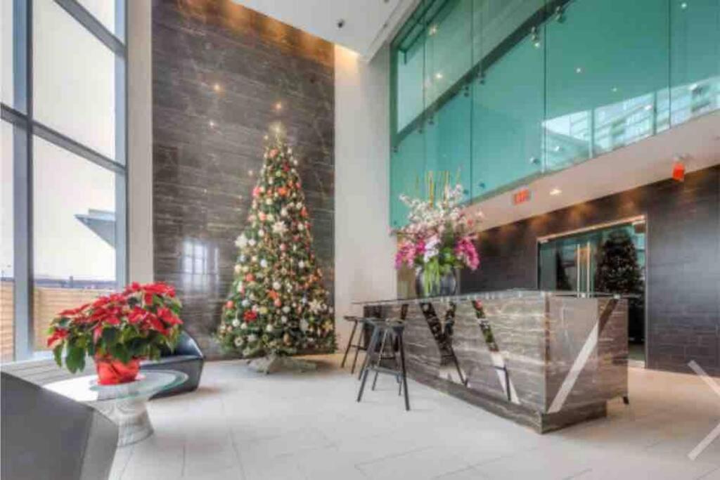 Stunning Condo Wit Amazing View 5Mins From Cntower Toronto Eksteriør bilde