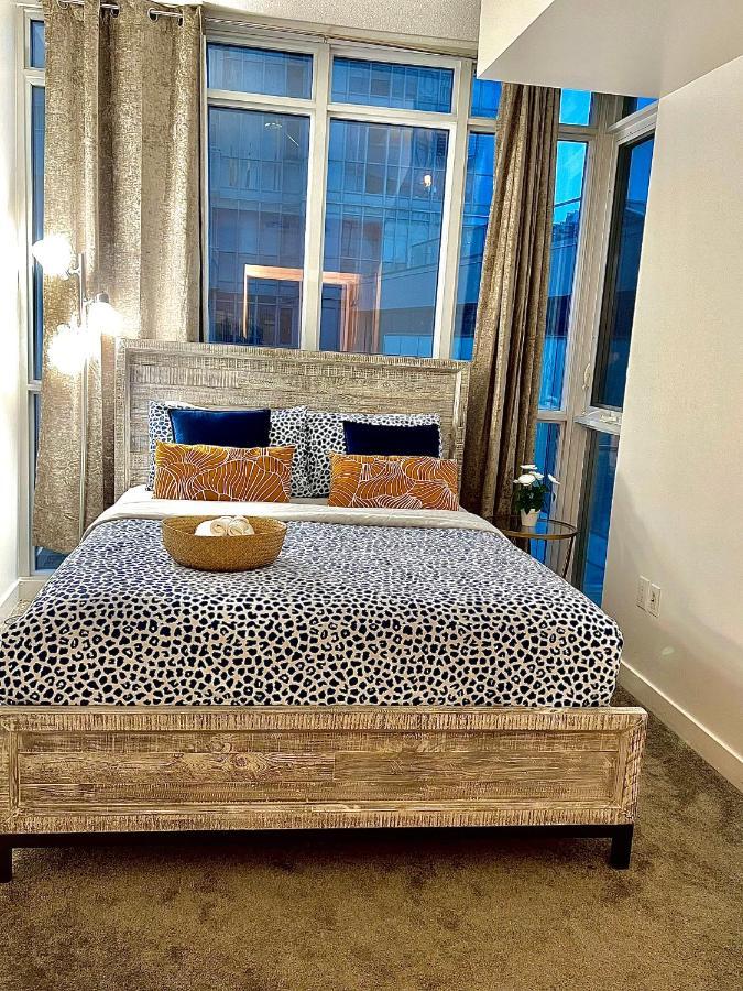 Stunning Condo Wit Amazing View 5Mins From Cntower Toronto Eksteriør bilde